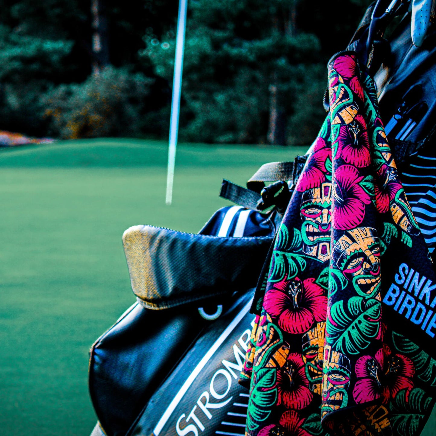 Tiki Tap-in Magnetic Golf Towel