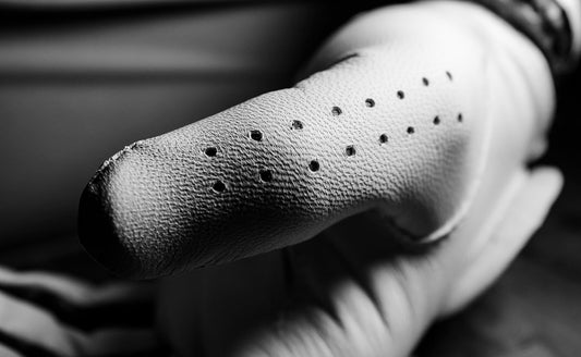 The benefits of a cabretta golf glove over a synthetic golf glove